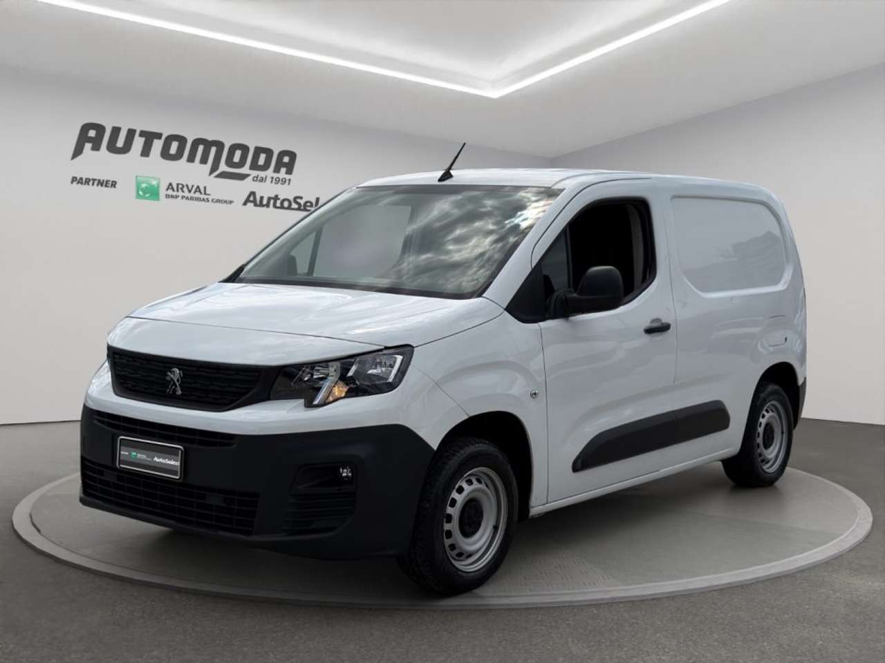 Partner diesel da lavoro: compatto dove serve