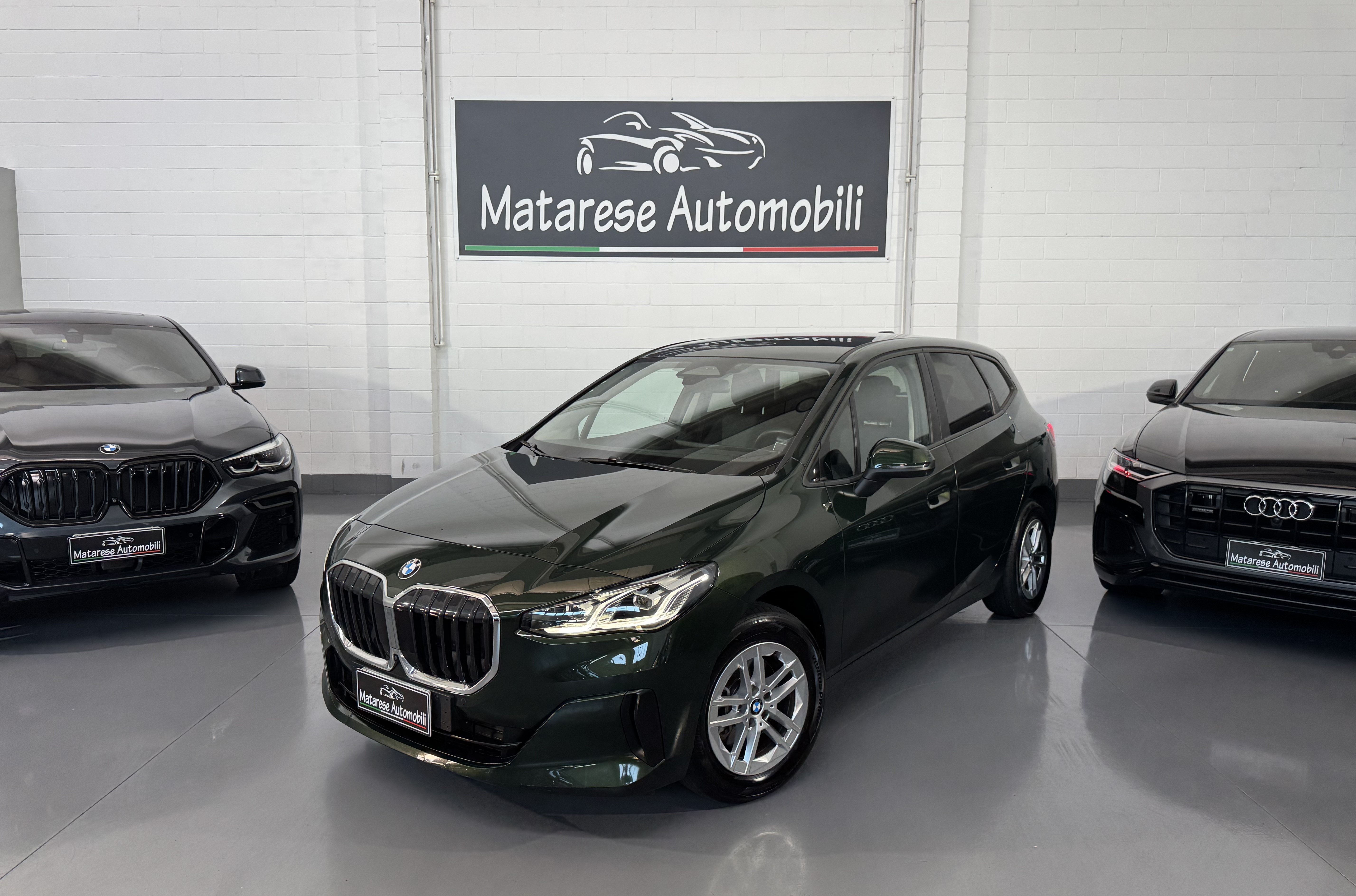 BMW 218d Active Tourer 2.0cc 150cv auto CarPlay IVA Esposta