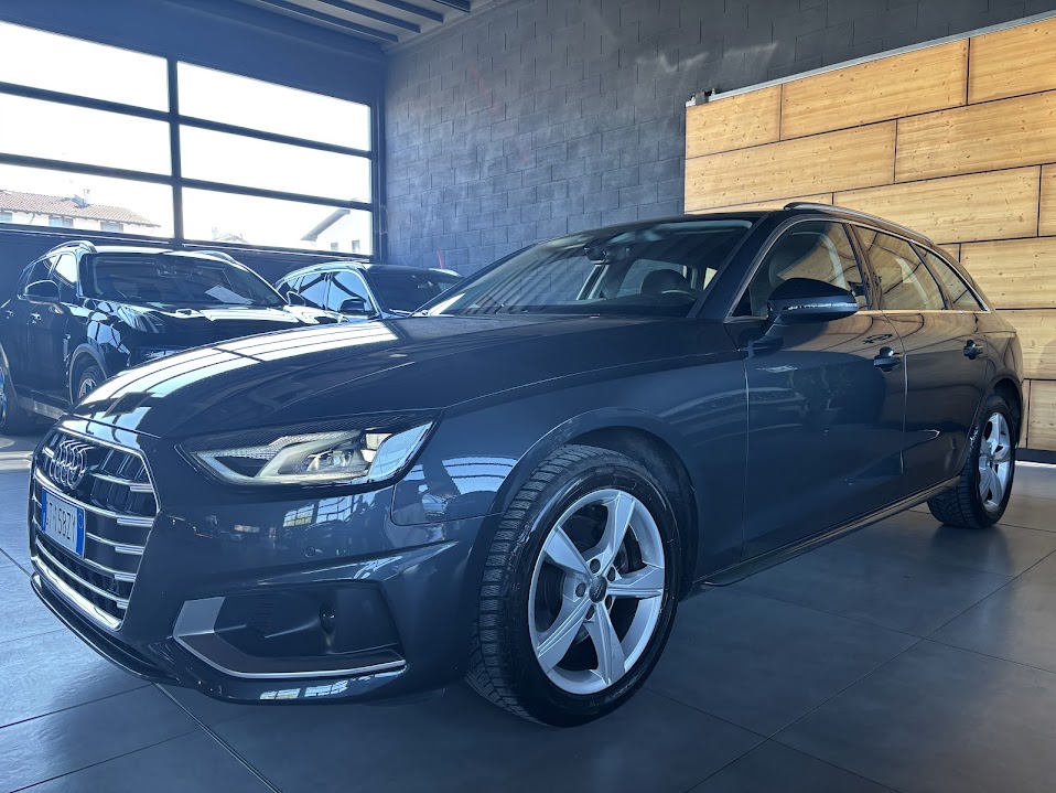 Audi A4 Avant 35 2.0 tfsi mhev Business Advanced 150cv s-tronic