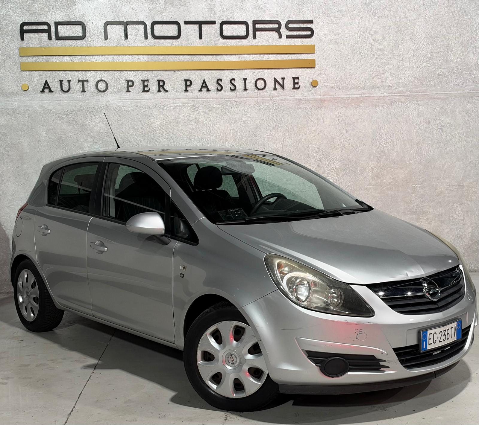 Opel Corsa Benzina Neopatentati 5 posti