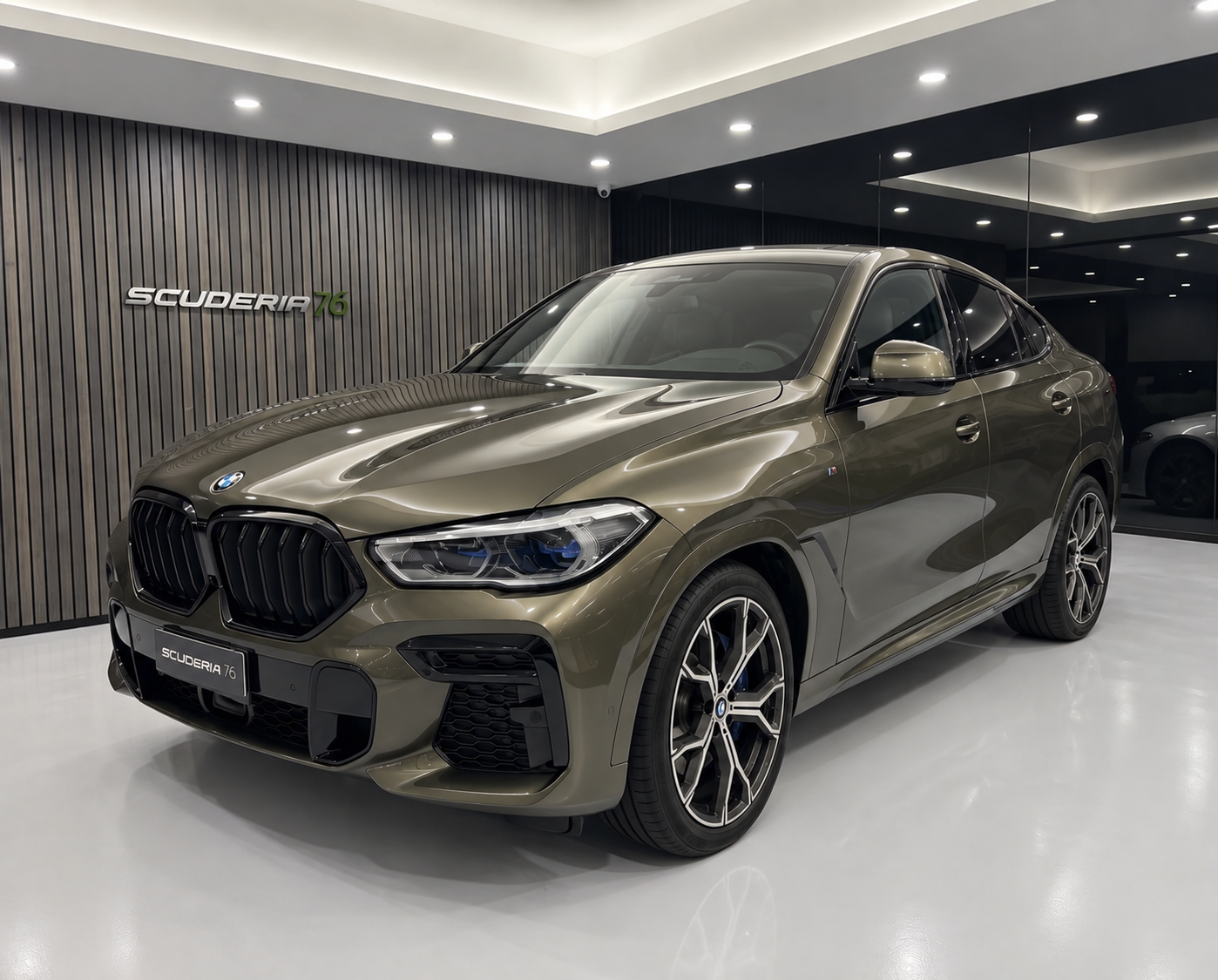 Tappa a Milano: BMW X6 2022, lusso dinamico e carattere