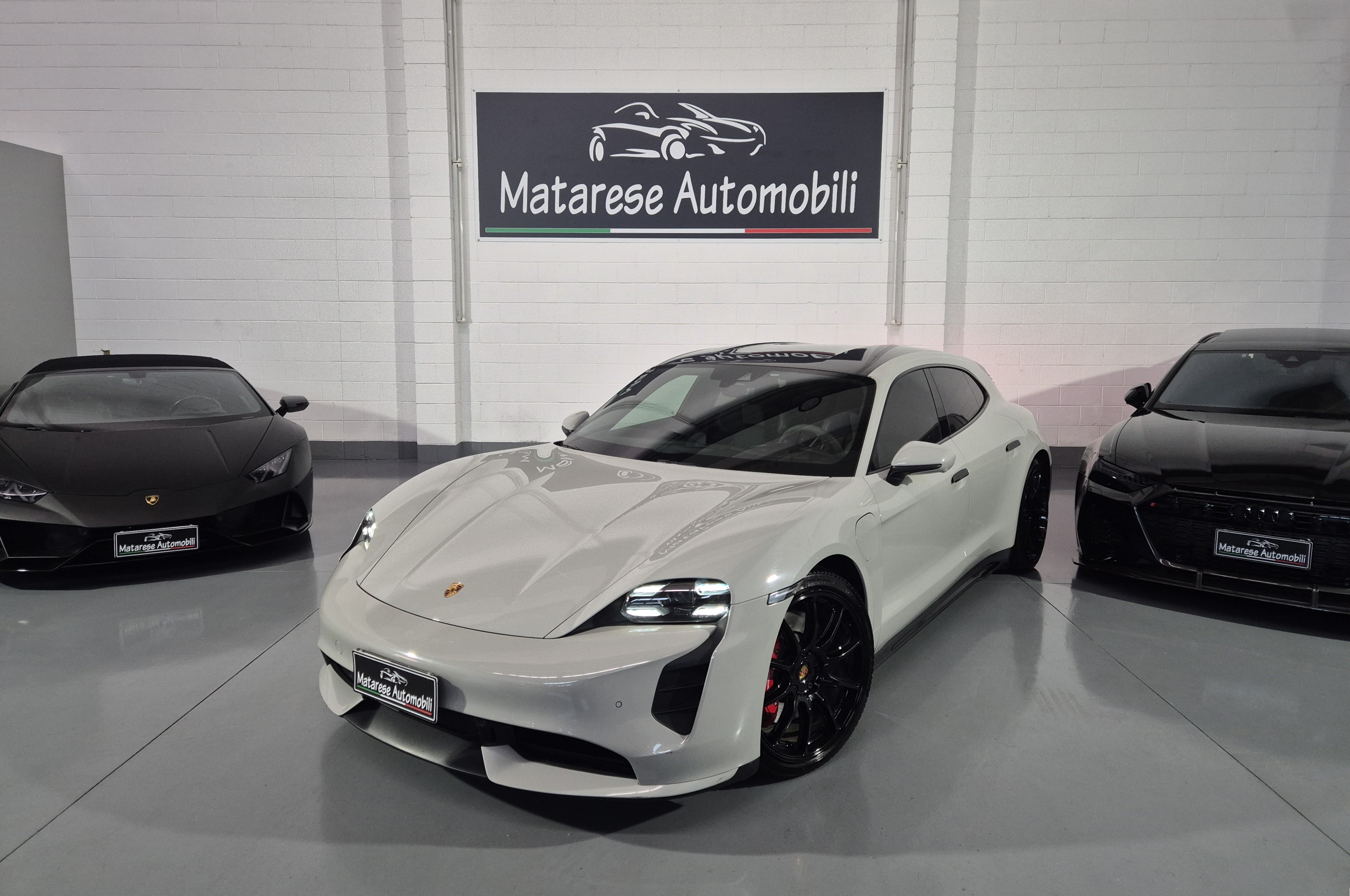 Porsche Taycan GTS 598cv FULL Electric casse "BOSE" No SUPERBOLLO