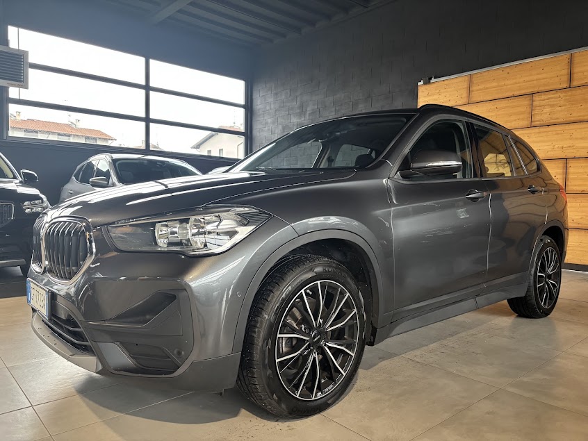 BMW X1 sdrive18i Advantage

💰 Prezzo: 15.990 €
📅 Anno: 2021
🛣️ KM: 135.000
🎨 Colore: MINERALGRAU METALLIC
🚀 Pronta consegna!
⸻
🏁 AUTO IN OTTIME CONDIZIONI
⭐ FULL OPTIONAL
⸻
🏢 Gamma Auto
🌐 Scopri tutte le offerte: https://www.gamma-auto.it
📍 Via Papa Giovanni XXIII, 1, Vermezzo con Zelo (MI)
📞 +393339517687
📧 info@gamma-auto.it
📄 Passaggio di proprietà escluso
🔁 Accettiamo permute
💳 Finanziamenti e leasing personalizzati
⸻
#bmw #x1sdrive18iadvantage #gammaauto #vermezzoconzelo #Pron
