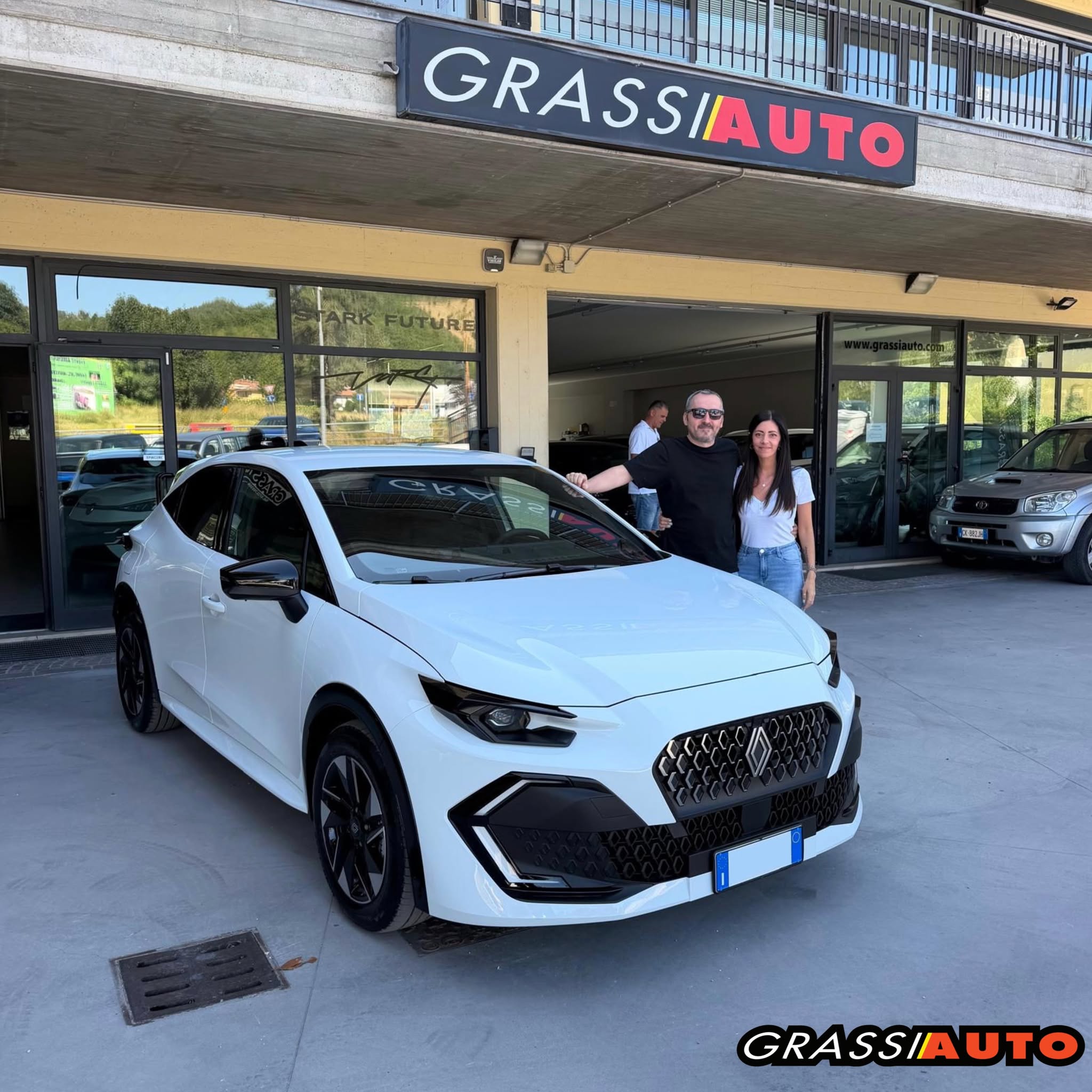 Consegnata una Renault Clio GPL, una scelta pratica ed efficiente per la guida di tutti i giorni. Ringraziamo i nuovi proprietari!! 

#renault #renaultclio #gpl #autogpl #consegnaauto
