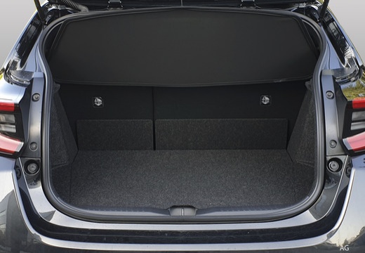 Toyota Yaris 1.5h Trend — foto 19