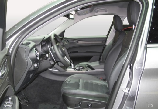 Alfa Romeo Stelvio 2.2 t Sprint rwd 160cv auto — foto 19