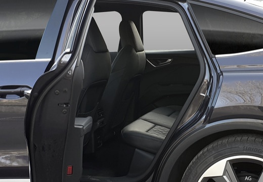Audi Q4 Sportback e-tron 45 Business — foto 22