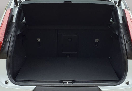 Volvo XC40 2.0 b3 Core auto — foto 13
