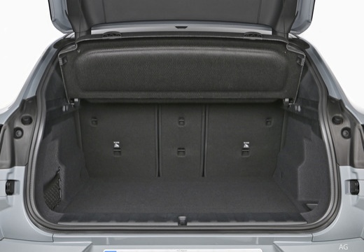 BMW X2 sdrive 18d auto — foto 26