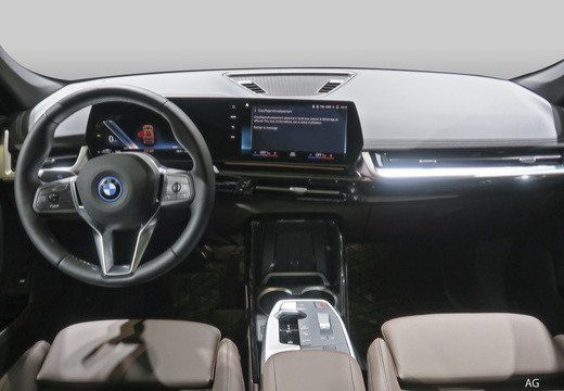 BMW X1 sdrive18d auto — foto 24