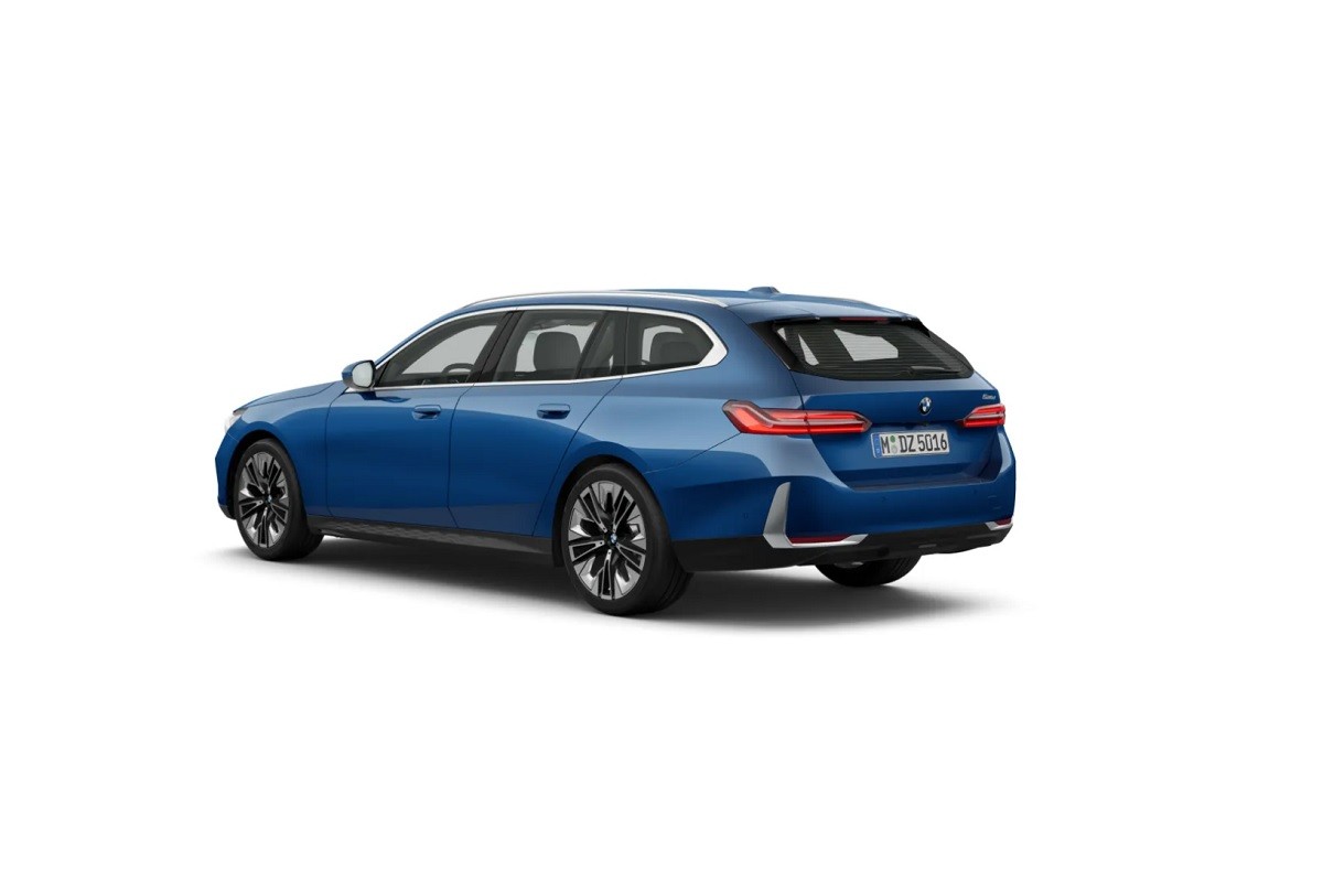 BMW Serie 5 G61 2024 Touring 530e xdrive auto — foto 4