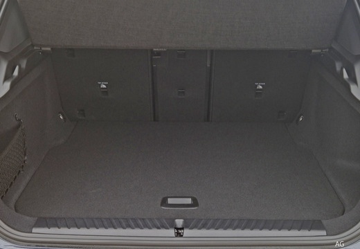 BMW iX3 50 xdrive — foto 25