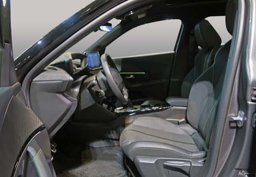 Peugeot 2008 1.2 hybrid Style 110cv e-dcs6 — foto 9