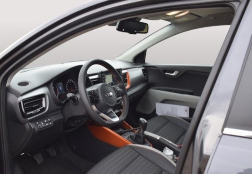 Kia Stonic 2025 1.0 t-gdi Urban — foto 8
