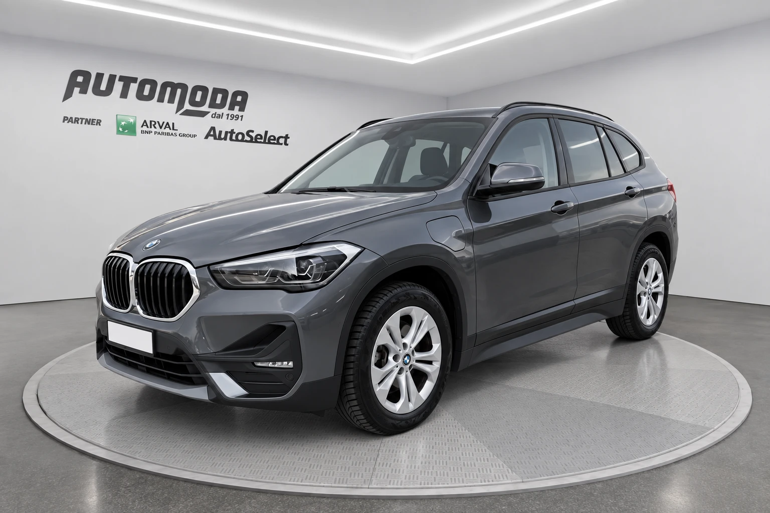 BMW X1 2022 da Automoda: premium sobria, vita facile