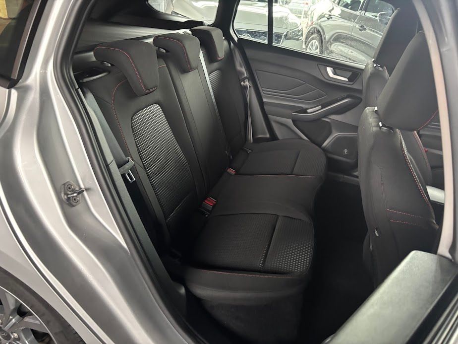 Ford Focus SW 1.0 ecoboost h ST-Line Design 125cv powershift 25.000KM 2023 — foto 10