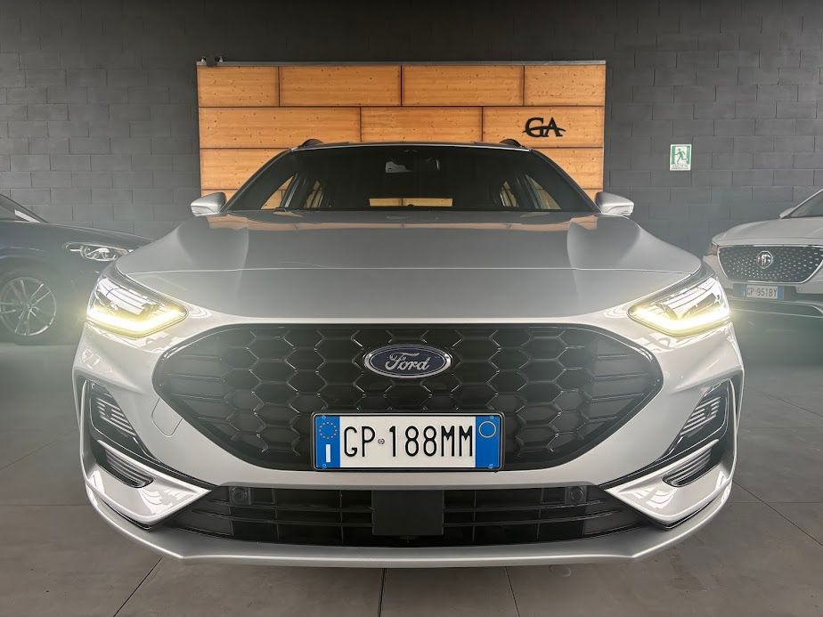 Ford Focus SW 1.0 ecoboost h ST-Line Design 125cv powershift 25.000KM 2023 — foto 6