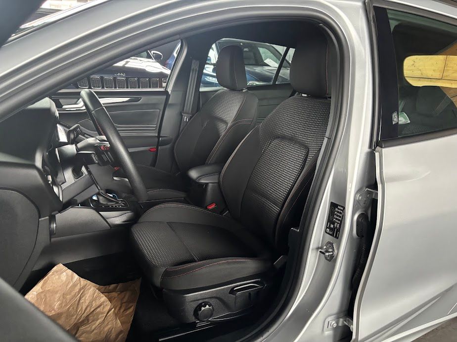 Ford Focus SW 1.0 ecoboost h ST-Line Design 125cv powershift 25.000KM 2023 — foto 7