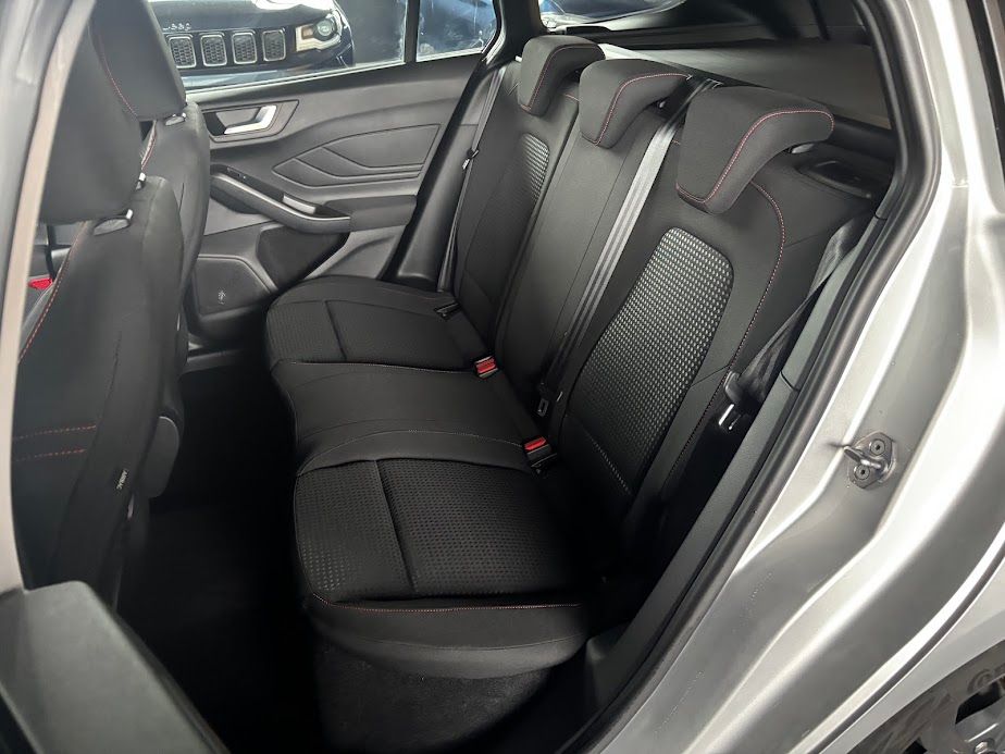 Ford Focus SW 1.0 ecoboost h ST-Line Design 125cv powershift 25.000KM 2023 — foto 9