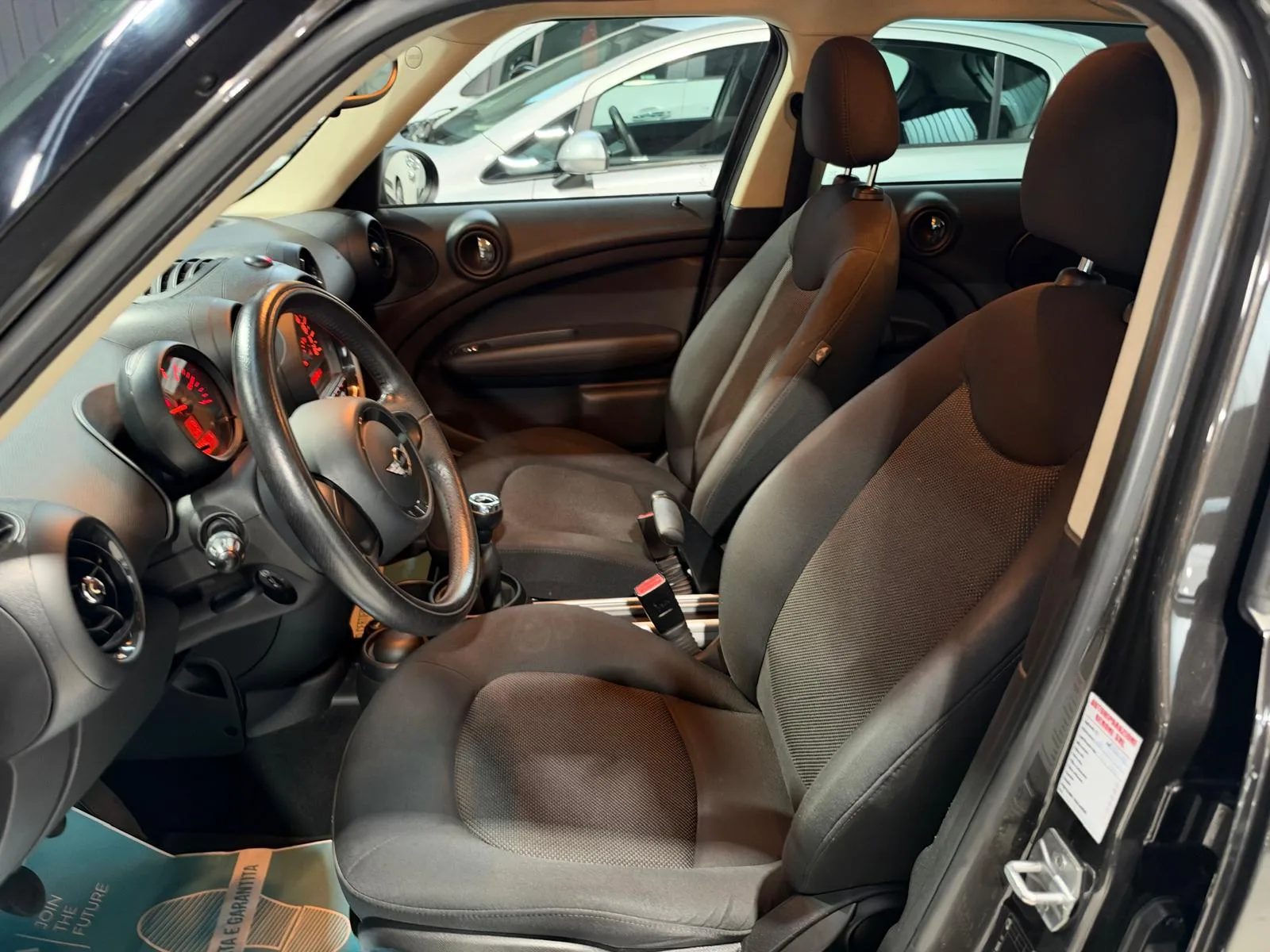 Mini Countryman Neopatentati Diesel Manuale 2015 — foto 8