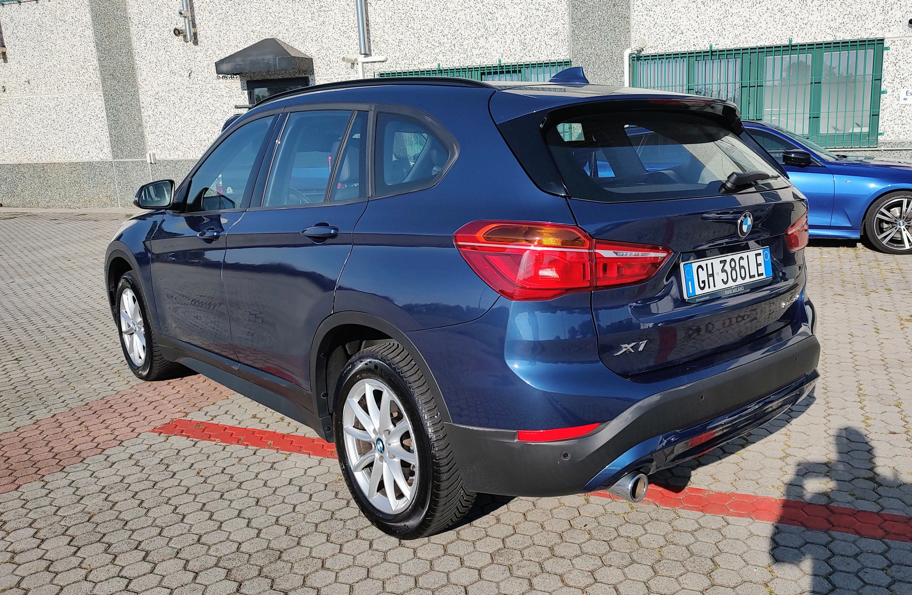 BMW X1 sdrive18i xLine Plus 136cv auto 2021 — foto 3