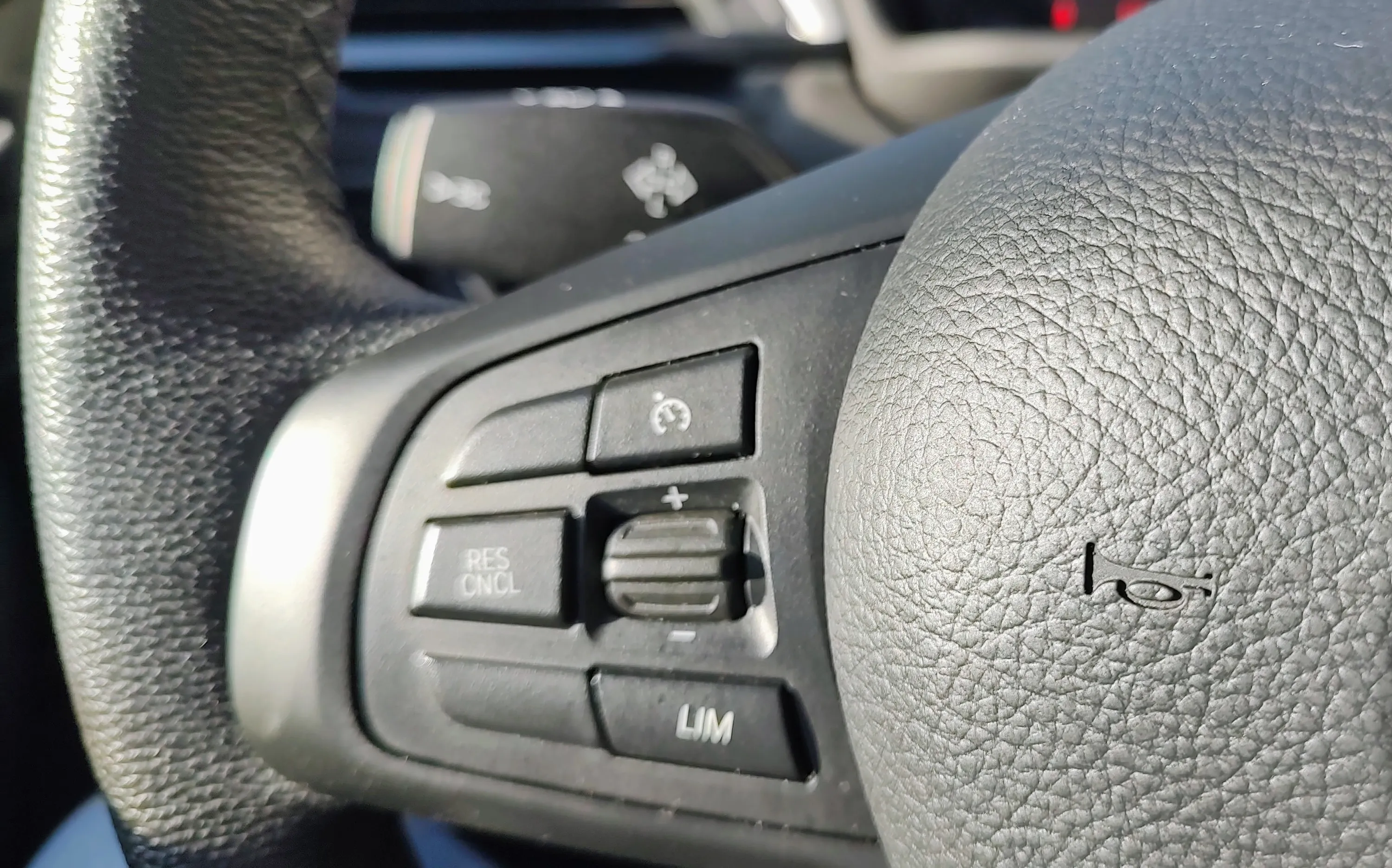 BMW X1 sdrive18i xLine Plus 136cv auto 2021 — foto 17