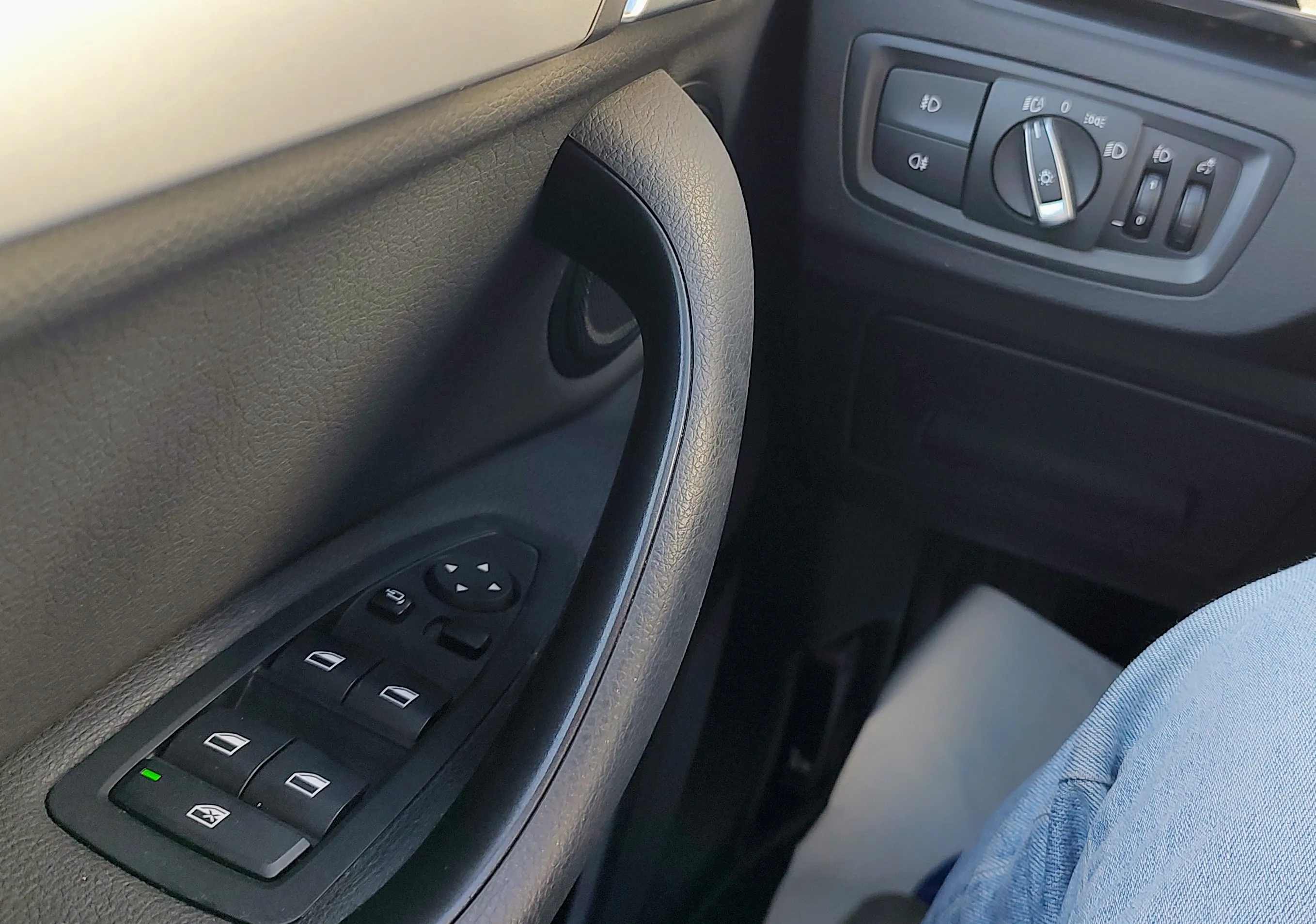 BMW X1 sdrive18i xLine Plus 136cv auto 2021 — foto 18