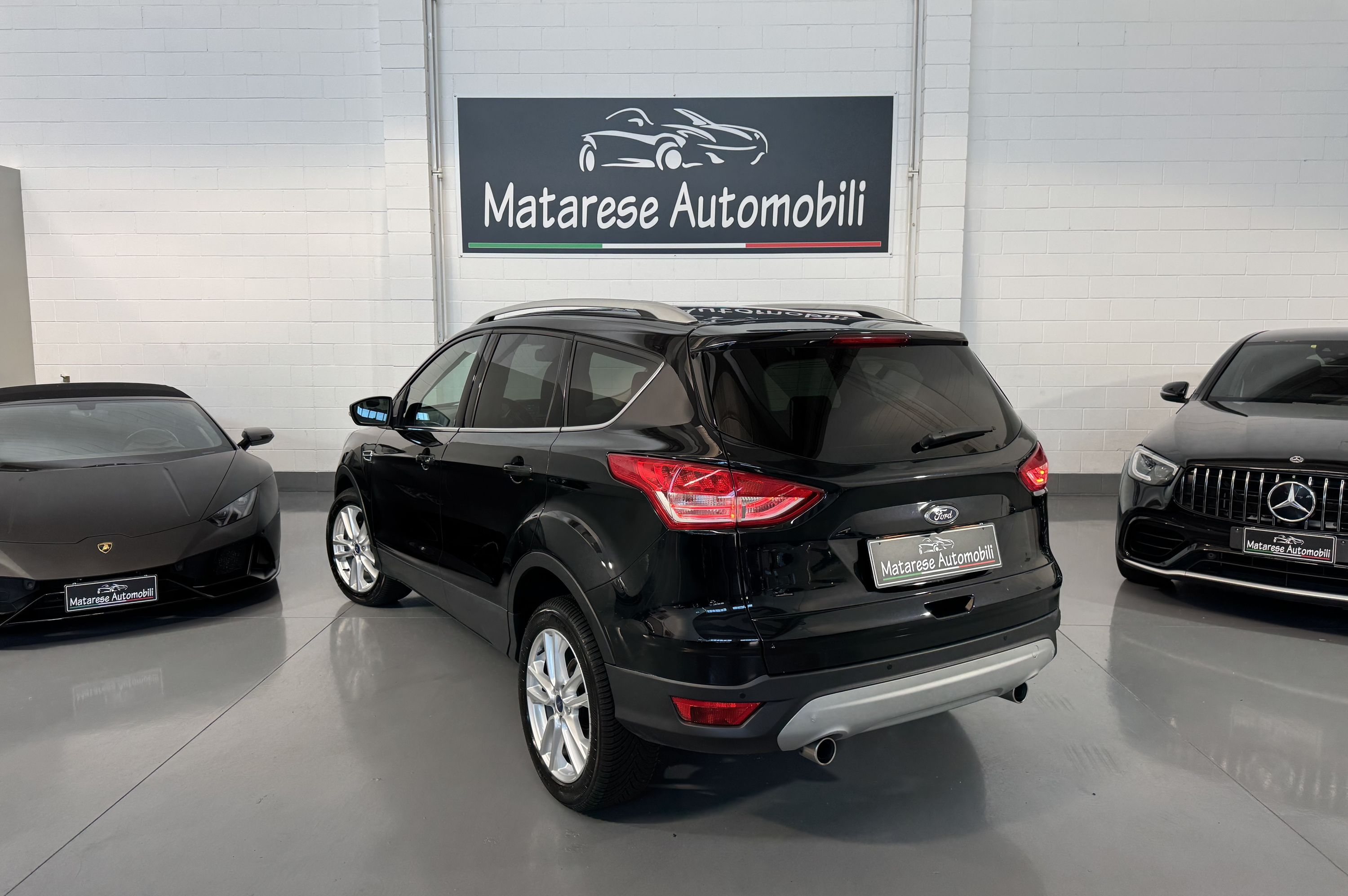 Ford kuga Titanium tdci 4wd powershift 2.0cc 150cv Automatica 2015 — foto 3