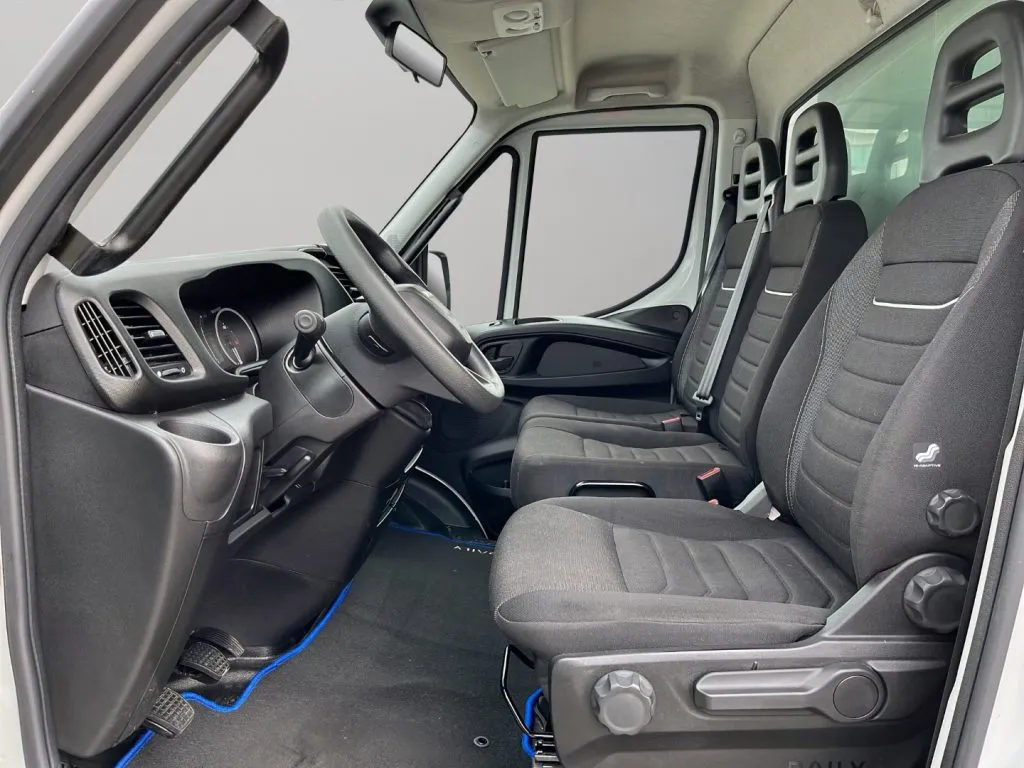 IVECO 35S14 3.0 FURGONATO BOX 2023 — foto 5