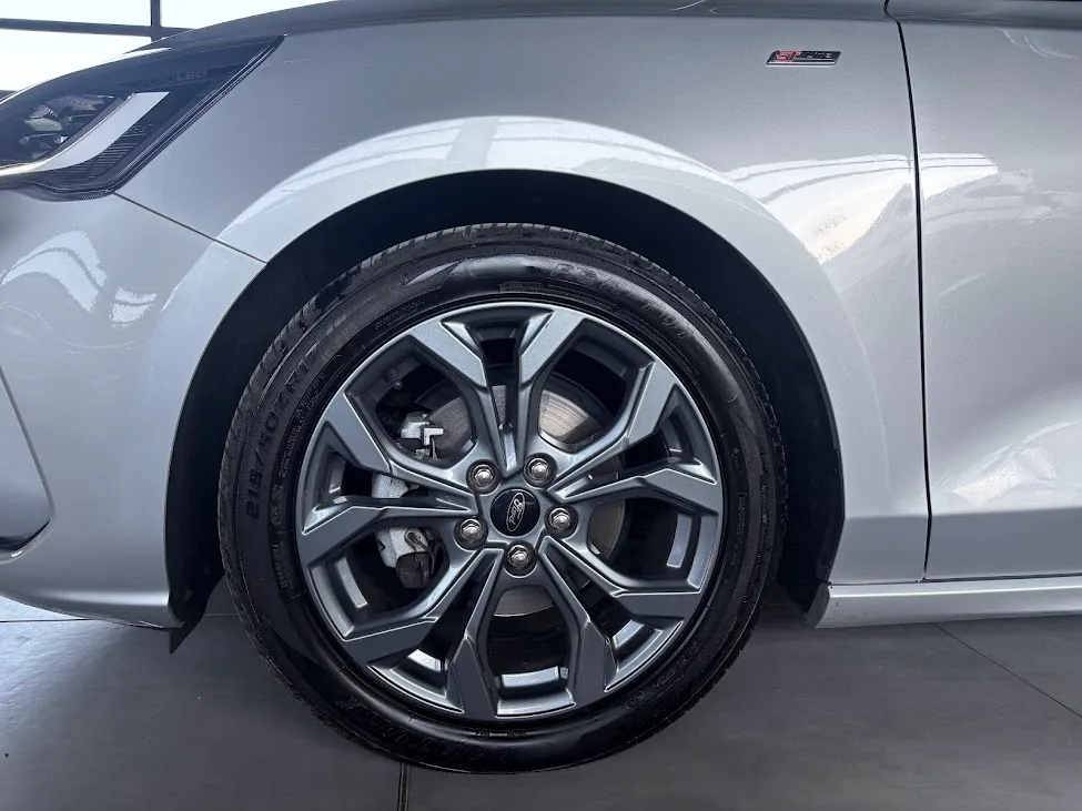 Ford Focus SW 1.0 ecoboost h ST-Line Design 125cv 2023 — foto 7