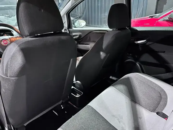 Fiat Punto 5p 1.4 easypower Lounge Gpl my13 2013 — foto 9