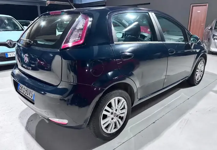 Fiat Punto 5p 1.4 easypower Lounge Gpl my13 2013 — foto 4