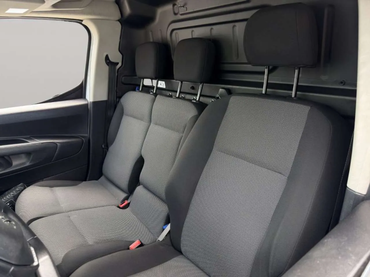 PEUGEOT Partner 1.5 diesel 3 posti allestito 2021 — foto 8