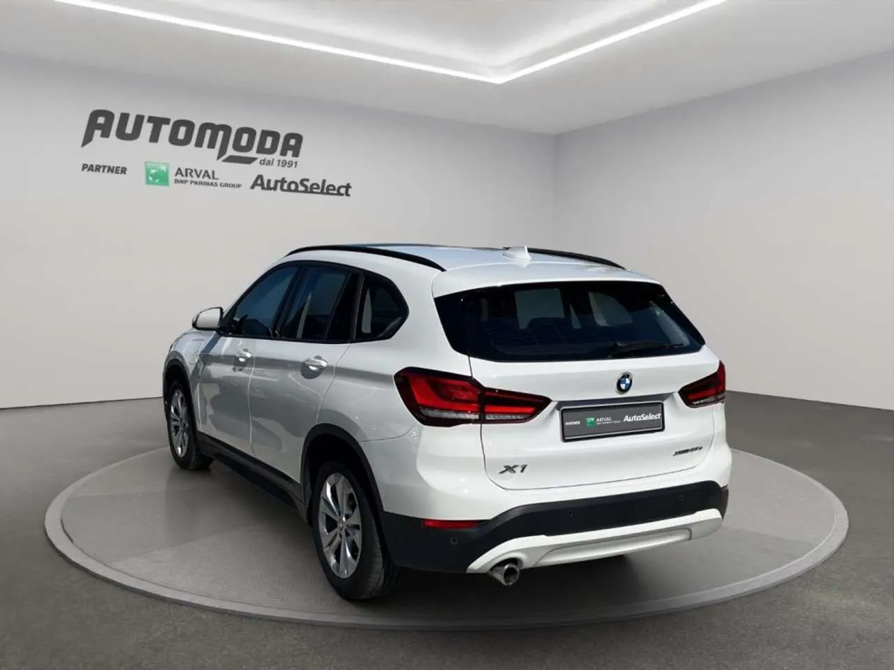 BMW X1 X Drive 25E Business Advantage automatico 2021 — foto 6