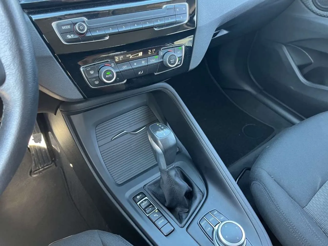 BMW X1 X Drive 25E Business Advantage automatico 2021 — foto 13