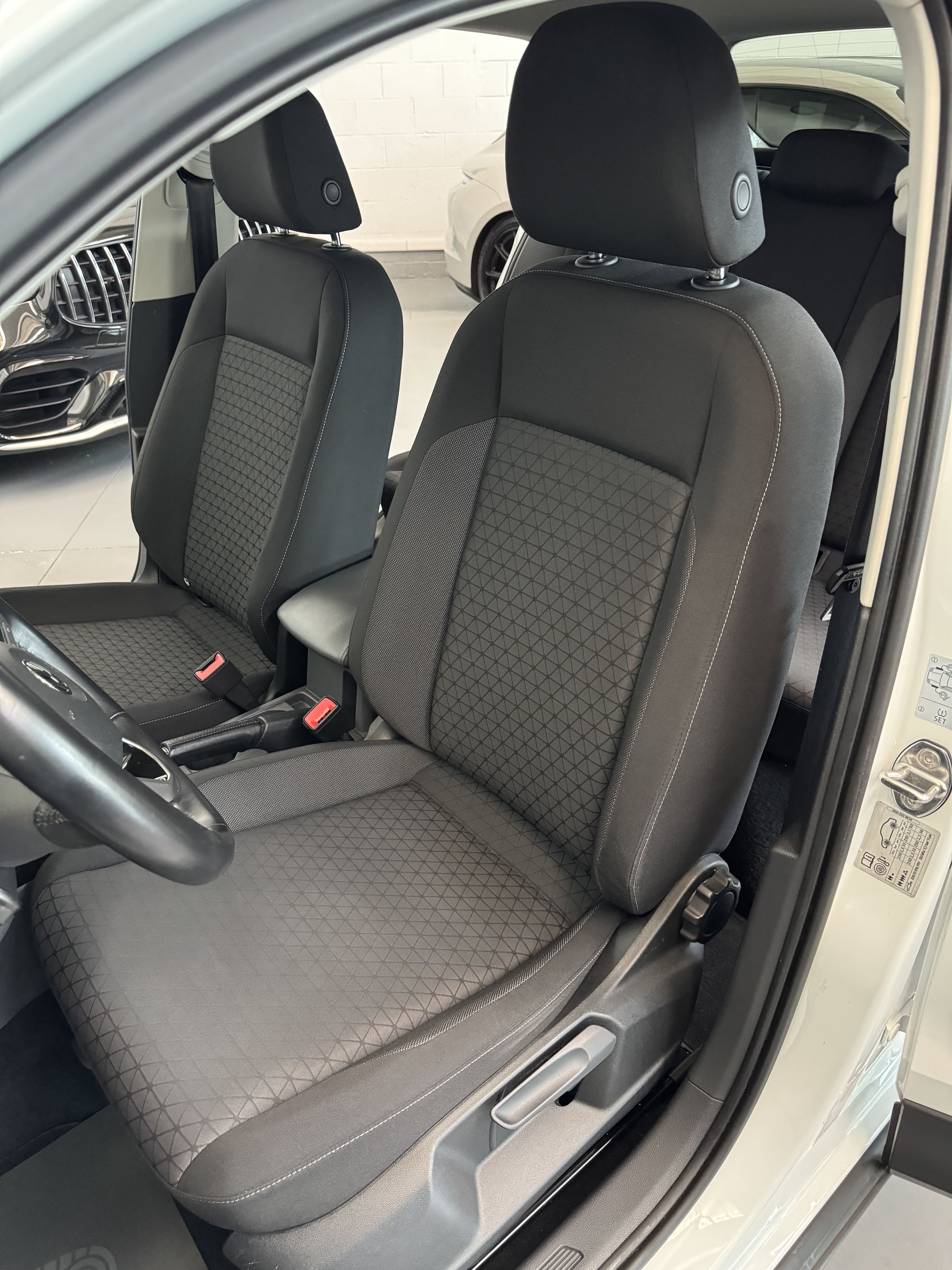 Volkswagen T-Cross DSG 1.0cc 115cv Auto OK Neopatentati CarPlay Finanziabile 2019 — foto 10