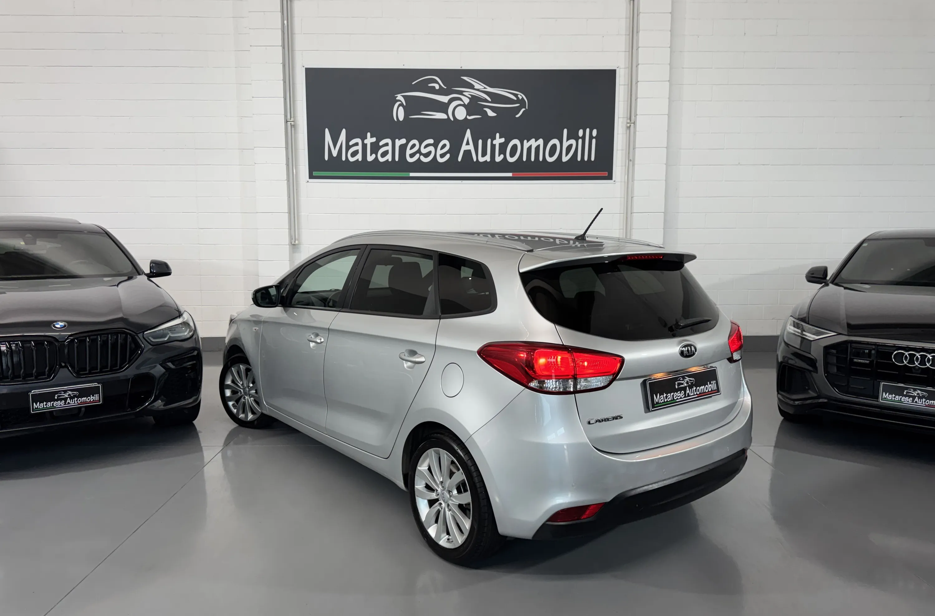 Kia Carens GDI Class 1.6cc 135cv Clima+Bluetooth  OK Neopatentati 2015 — foto 3