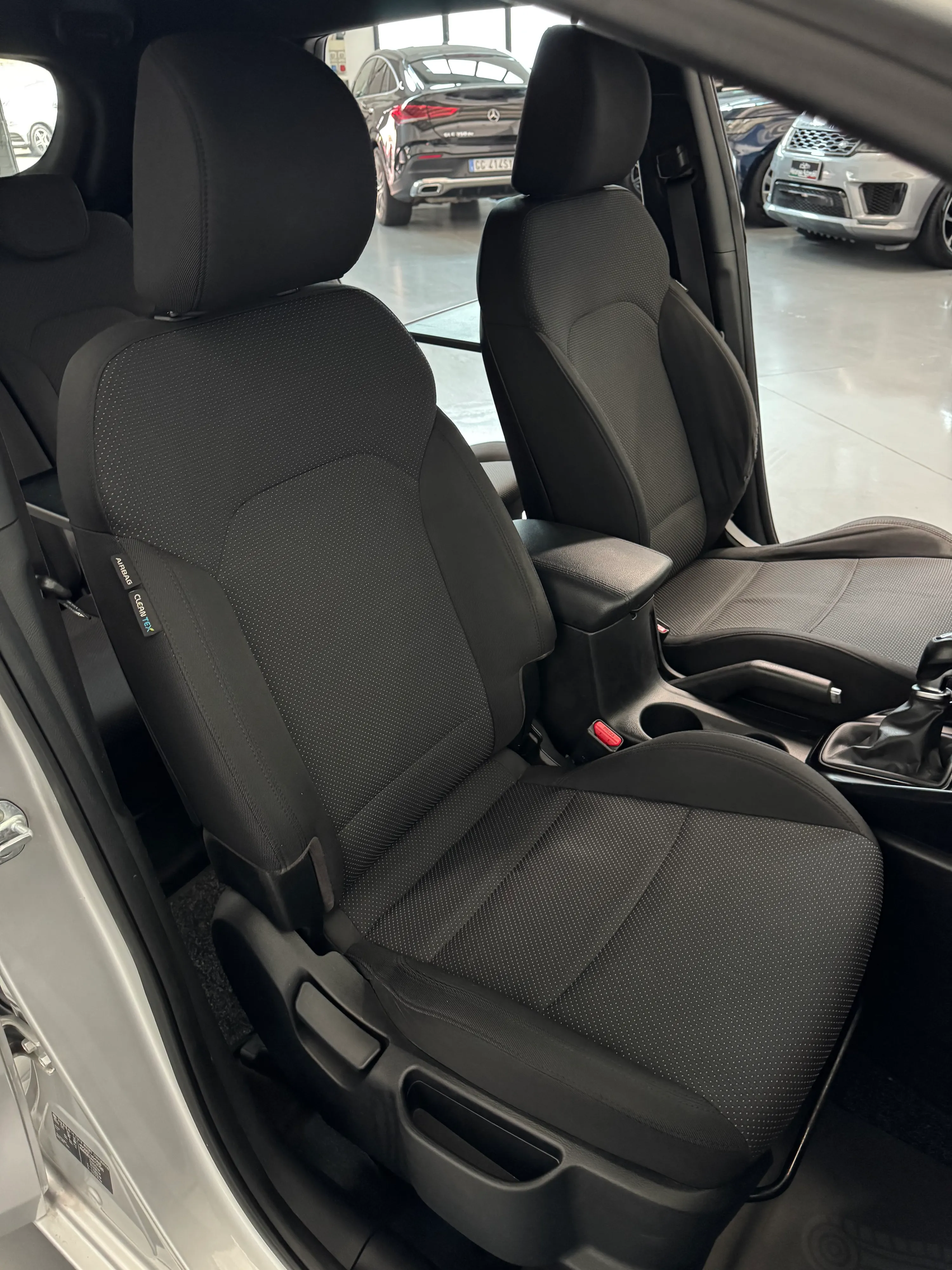 Kia Carens GDI Class 1.6cc 135cv Clima+Bluetooth  OK Neopatentati 2015 — foto 11