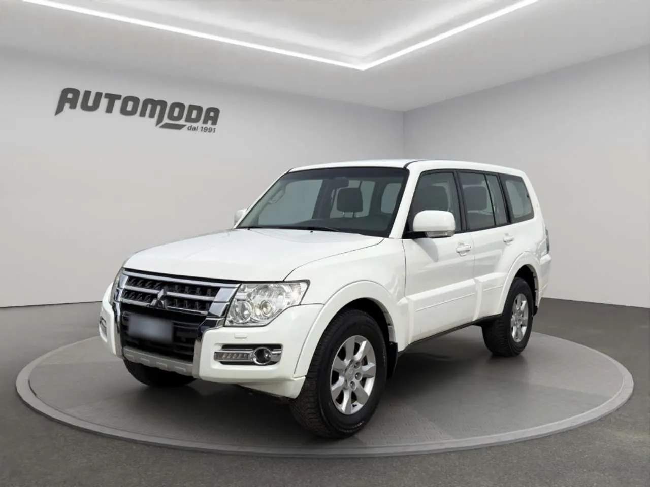 Mitsubishi Pajero 3.2 5p. 7 POSTI - GANCIO