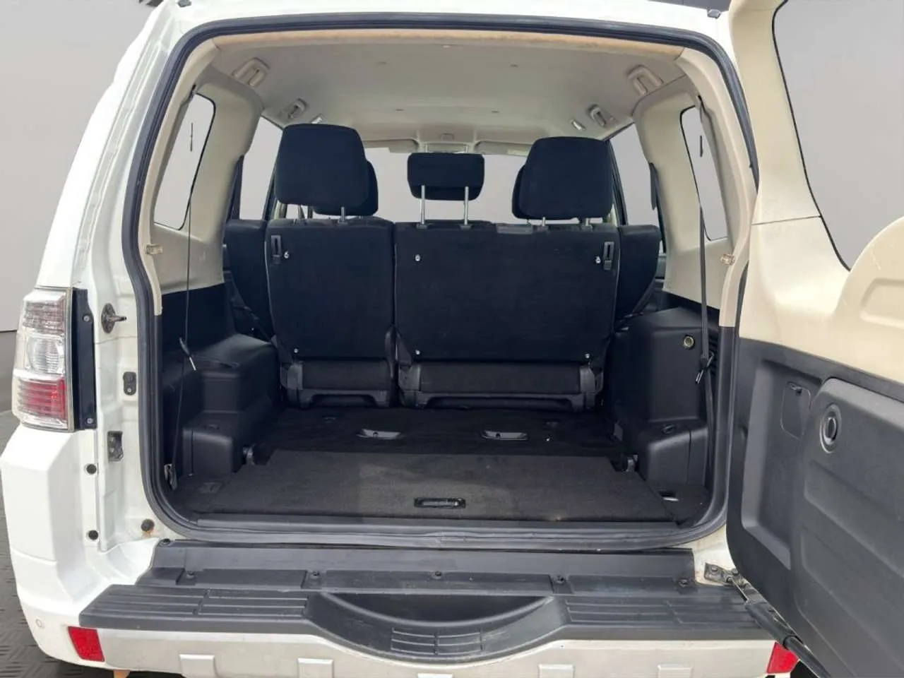 Mitsubishi Pajero 3.2 5p. 7 POSTI - GANCIO 2016 — foto 15