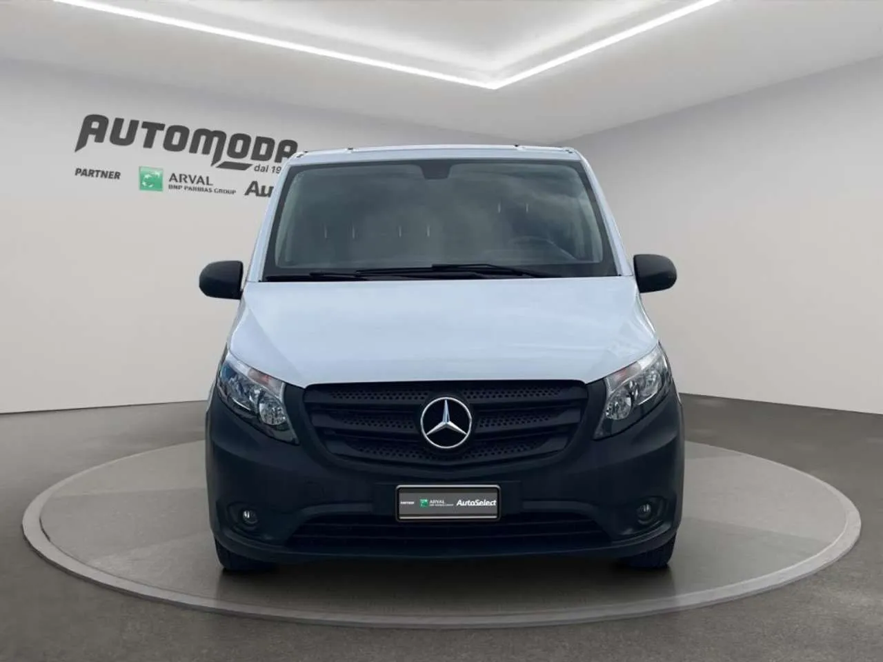 MERCEDES Vito LONG 111 BUSINESS CARGO 2019 — foto 2