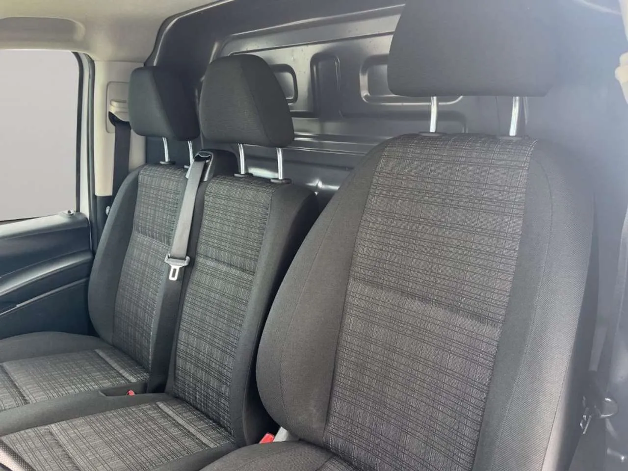 MERCEDES Vito LONG 111 BUSINESS CARGO 2019 — foto 8