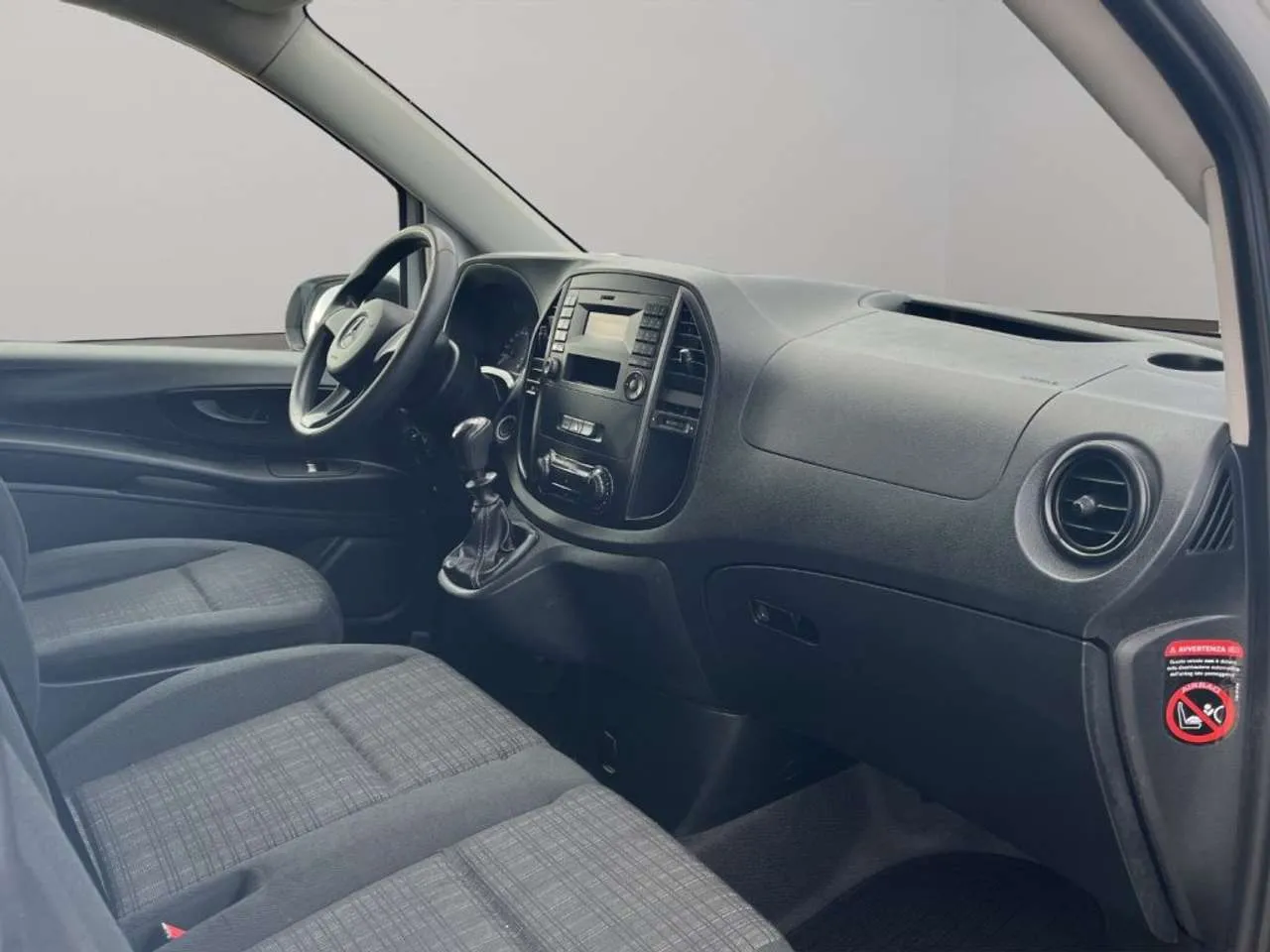 MERCEDES Vito LONG 111 BUSINESS CARGO 2019 — foto 9