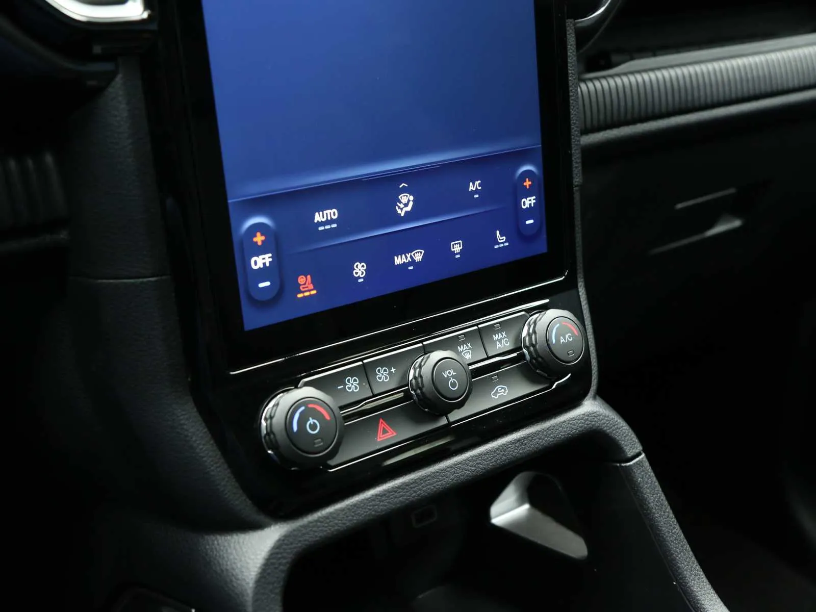 Ford Ranger 2.0 ecoblue doppia cabina Wildtrak awd 205cv auto 2026 — foto 37