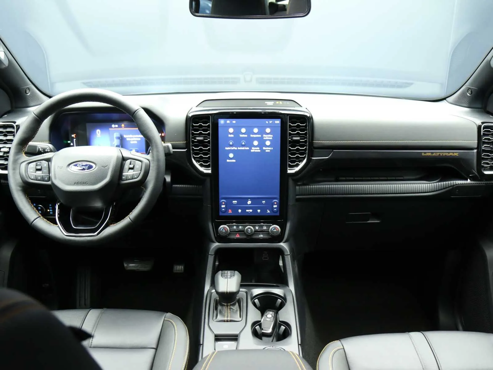 Ford Ranger 2.0 ecoblue doppia cabina Wildtrak awd 205cv auto 2026 — foto 12