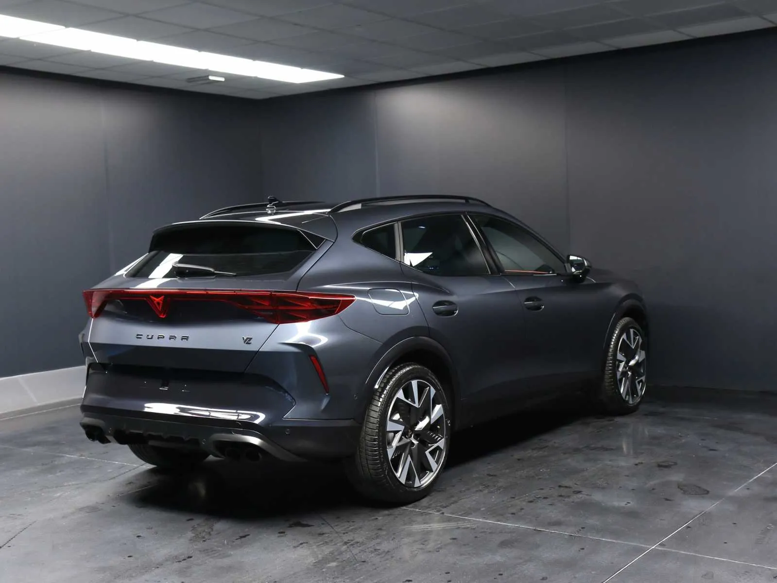 Cupra Formentor 2.0 tsi VZ 4drive 333cv dsg 2025 — foto 7