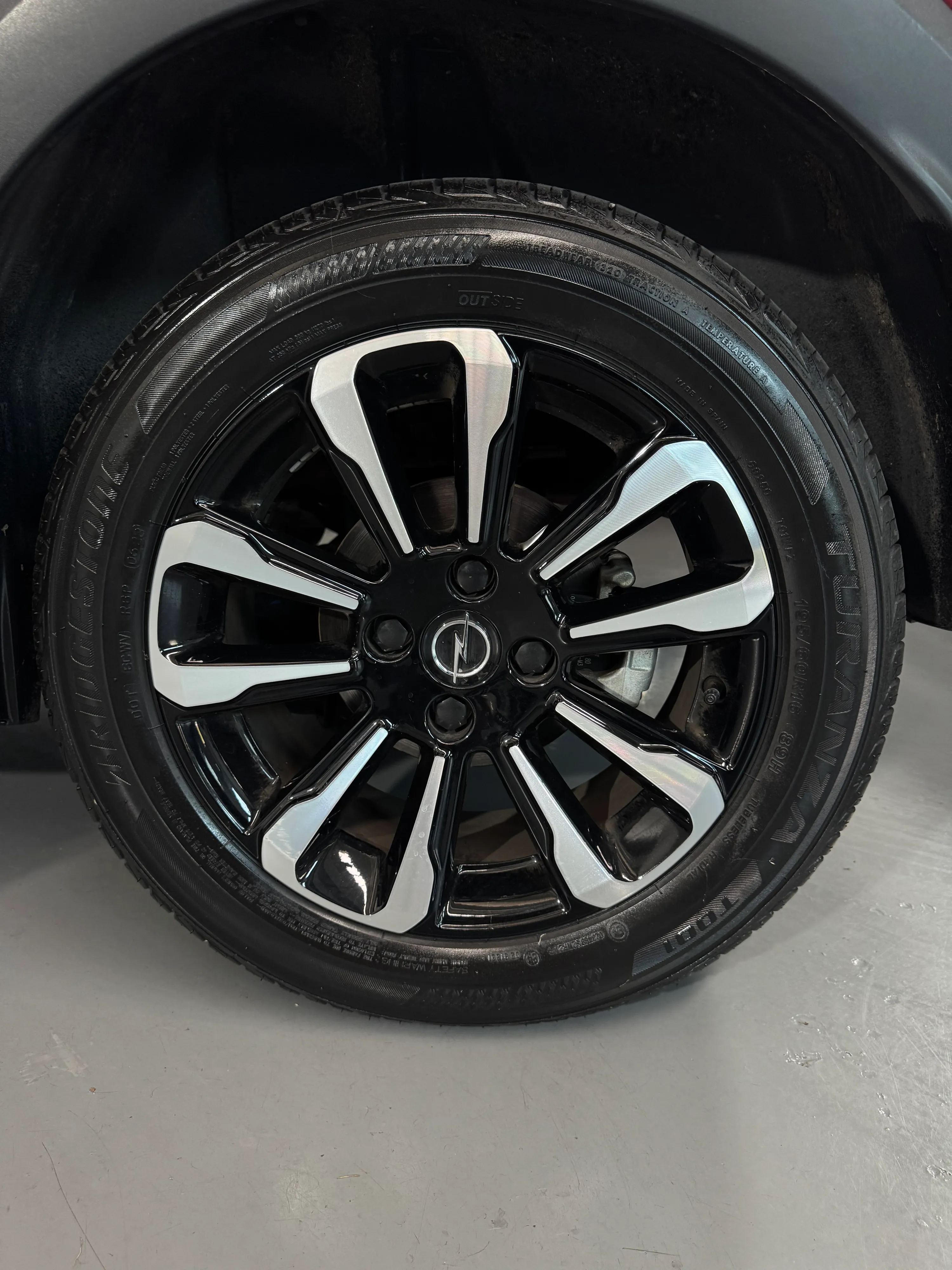 Opel Crossland 1.2cc 110cv Clima+Carplay OK Neopatentati 2023 — foto 7
