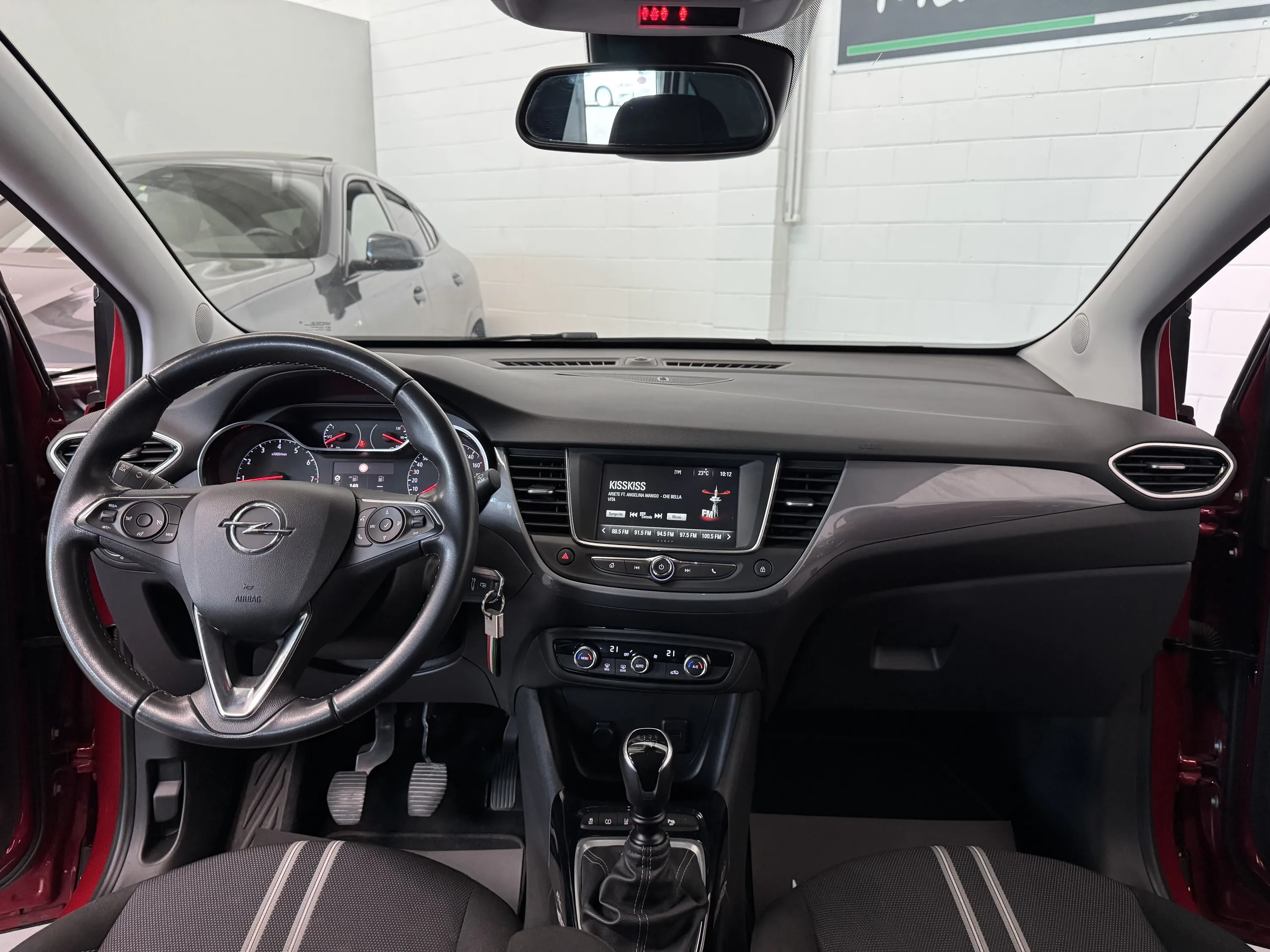 Opel Crossland 1.2cc 110cv Clima+Carplay OK Neopatentati 2023 — foto 13