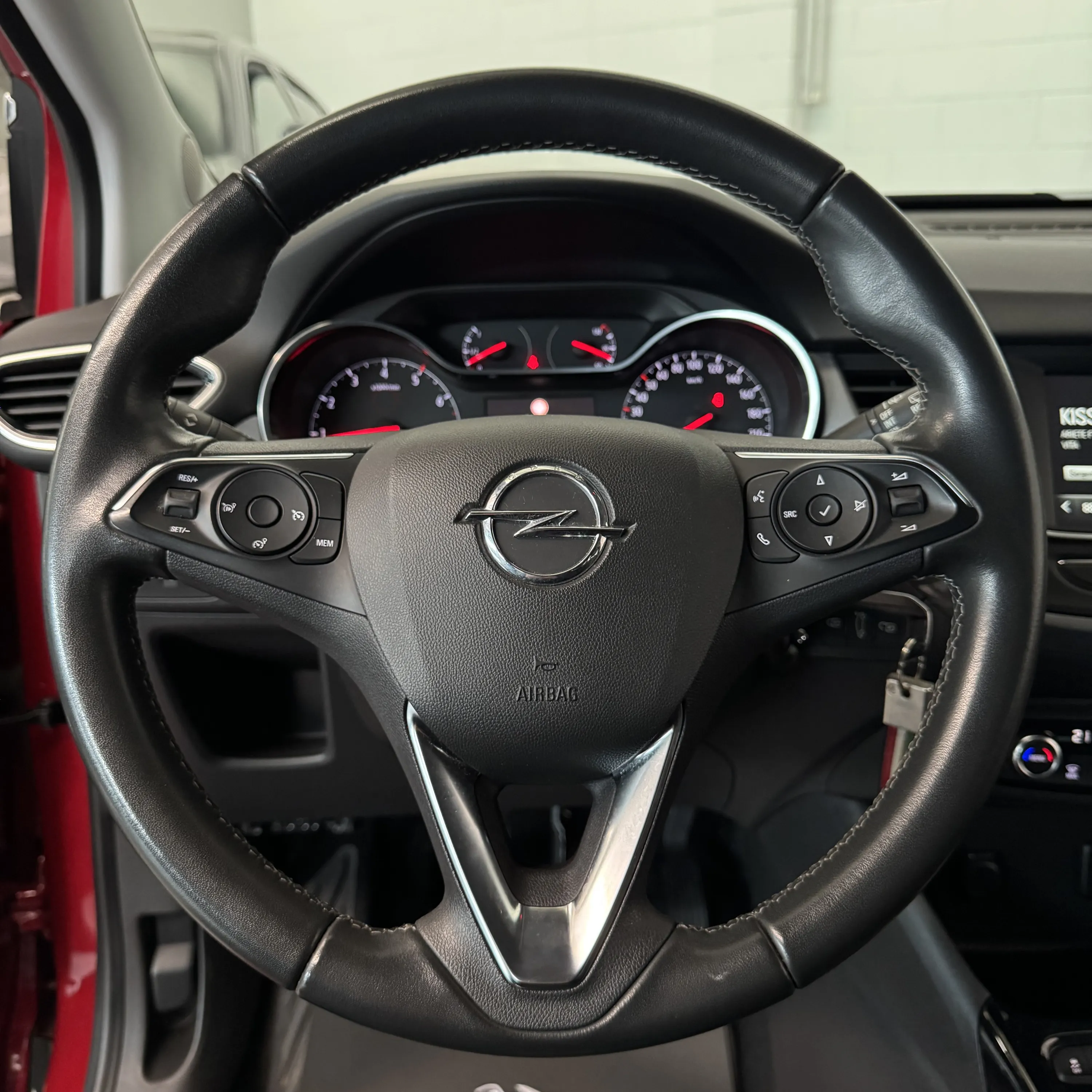 Opel Crossland 1.2cc 110cv Clima+Carplay OK Neopatentati 2023 — foto 15