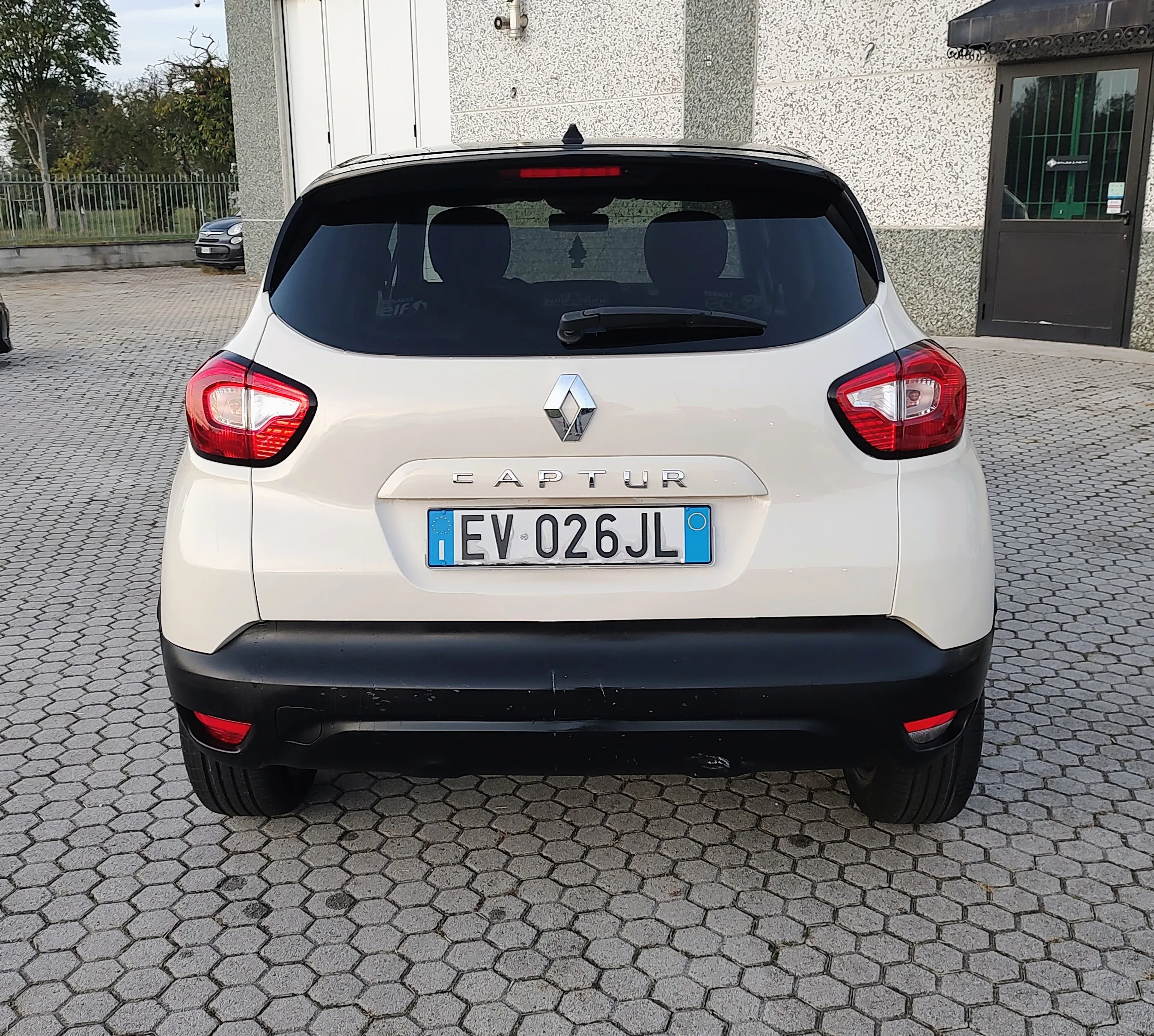 Renault Captur 0.9 tce energy R-Link s&s 90cv 2014 — foto 4